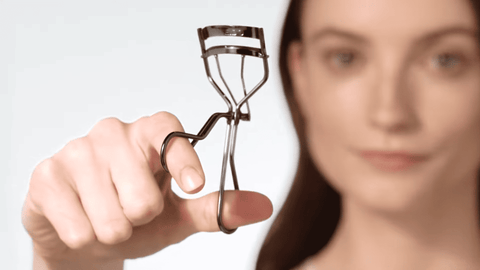 shiseido-vs-tweezerman-eyelash-curler